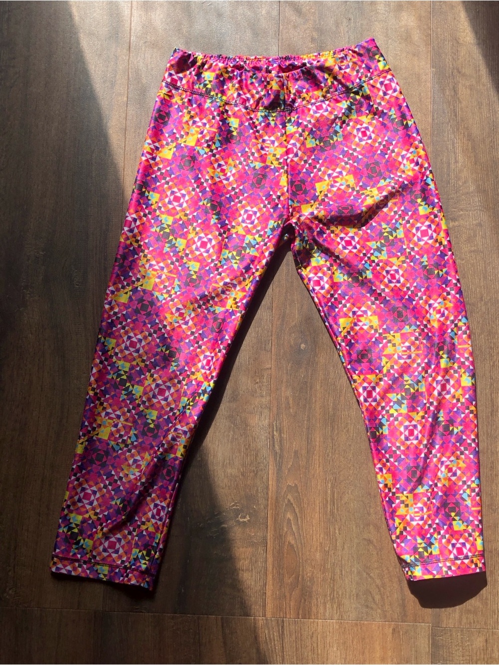 PS arrivals Kids Pink Geometric Print Active Leggings!